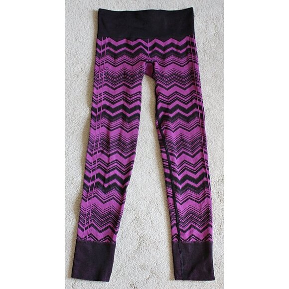 Lululemon - Ebb to Street Chevron Seamless Leggings - Regal Plum - sz 6 or 8 - Picture 2 of 8